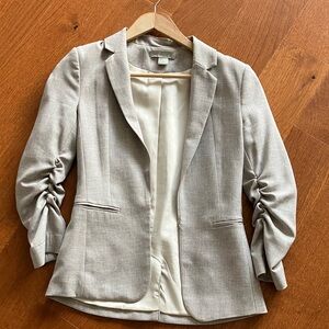 H&M Women's Blazer in Soft Gray